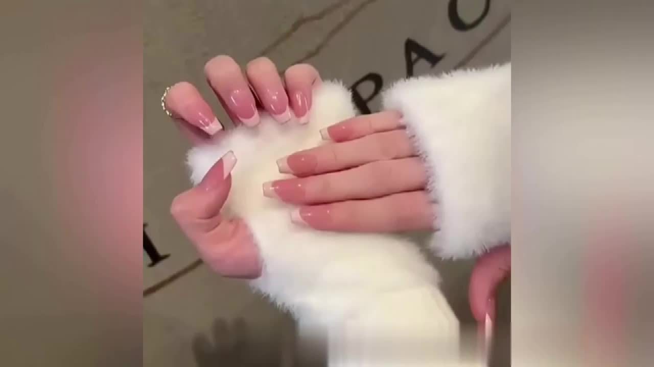 Nude Gradient Classic French Style Press-On Nails Set, - Image 9