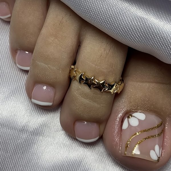 French White Toe Nails Glitter Wavy Line Art