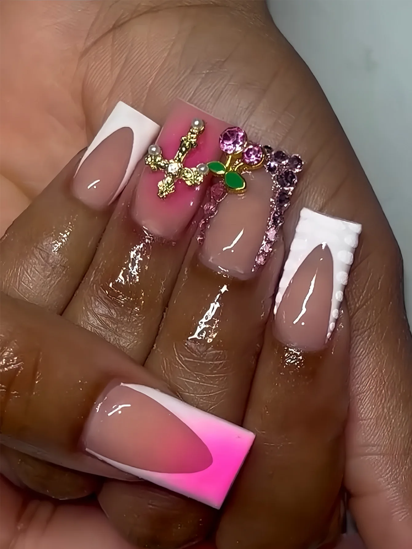 Diamond Duckbill Acrylic Press on Nails - Image 6