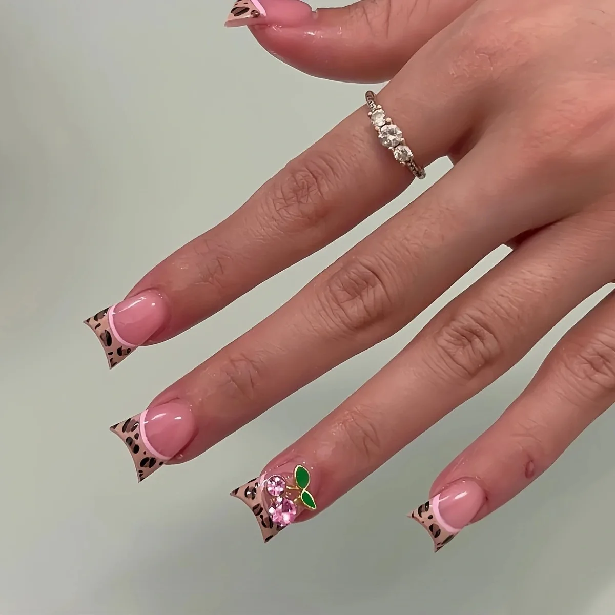 Diamond Duckbill Acrylic Press on Nails - Image 17