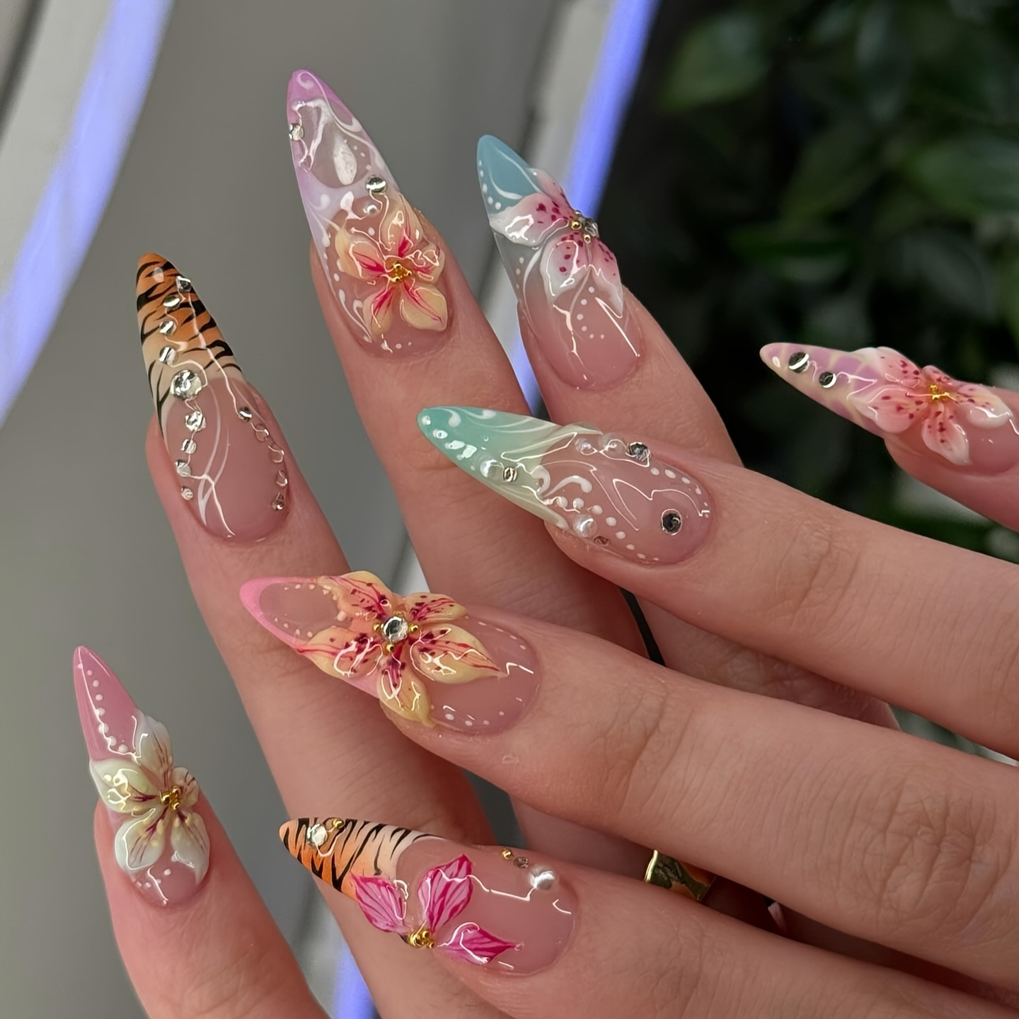 Gemstone Nail Art, Ocean Little Flower Dot Glitter Leopard - Image 3
