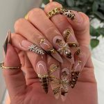 Golden-plated Little Flower with And Leopard 3D