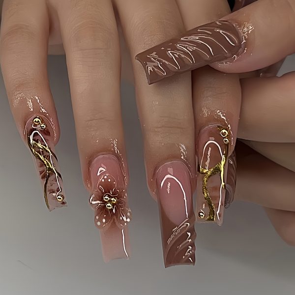 Teardrop-Shaped Luxurious Shining, Gilded, Fragrant, Flowery & Moist Ripples
