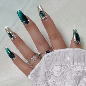 Handmade Emerald Green Press-On Nails with Rhinestone Accents - Image 1
