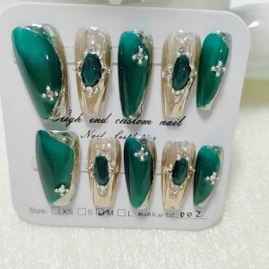 Handmade Emerald Green Press-On Nails with Rhinestone Accents - Image 4